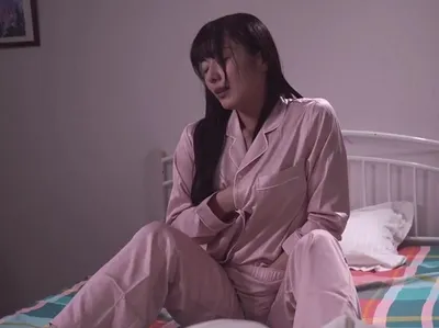 Tự sướng hàng đêm vì ông xã bỏ bê, vợ yêu quyết định tìm đến ứng dụng hèn hò